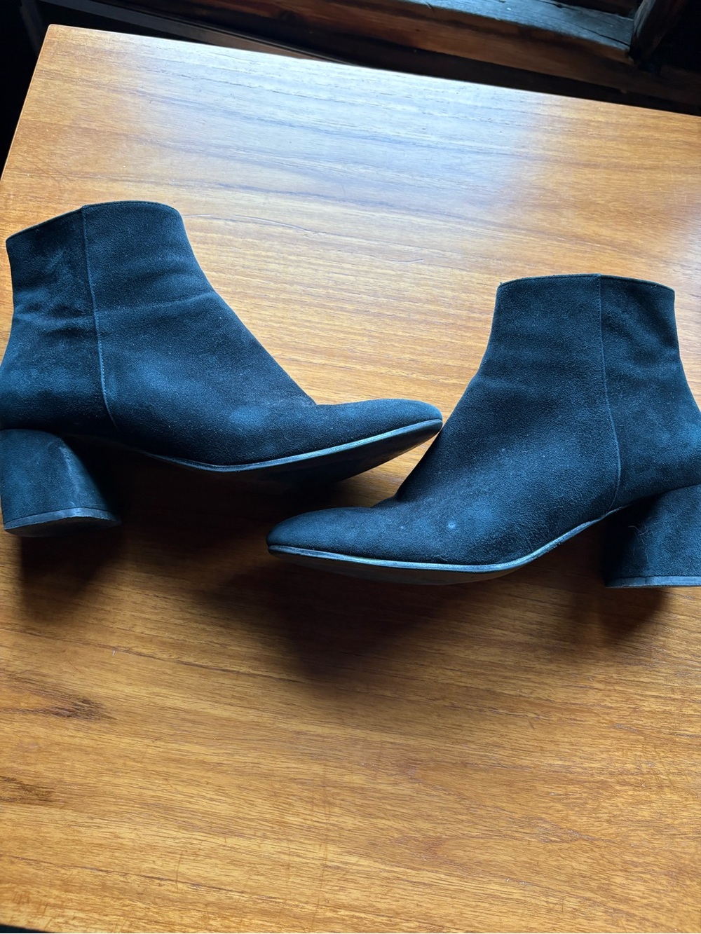 Aquazzura Firenze Women's 40 (10 US) 
Black Suede Ankle Booties with Side Zip